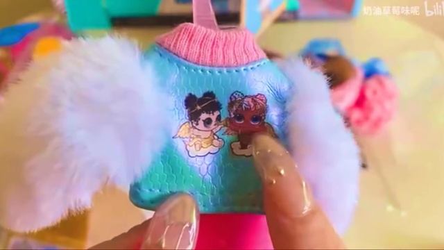 L.O.L. Surprise O.M.G. Sweets Doll Unboxing | Новая кукла L.O.L. Surprise O.M.G. Sweets | Распаковк смотреть онлайн