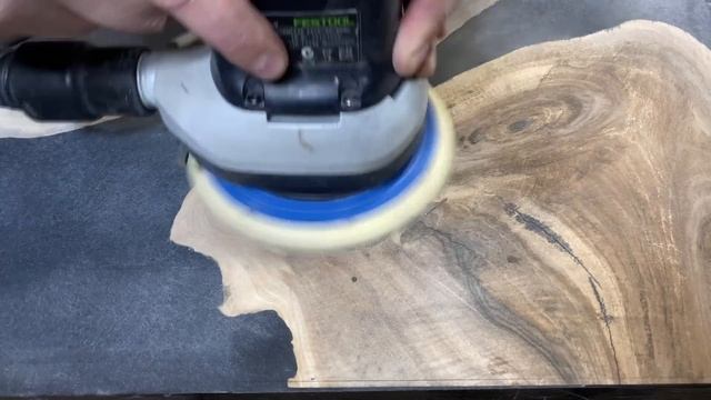 10000$Walnut and epoxy table. WOODWORKING смотреть онлайн