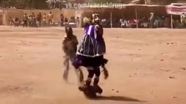 Негр танцует Лезгинку ПРИКОЛЫ смотреть онлайн