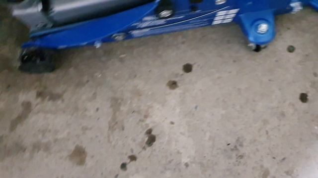 гидравлический домкрат stels 51152 51132 сломался смотреть онлайн