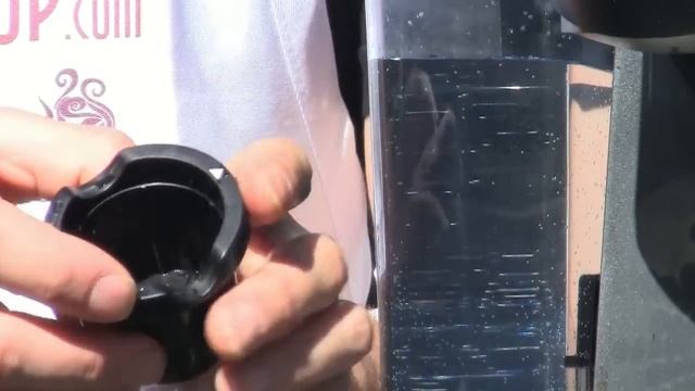 Keurig Troubleshooting FAQ: Why am I getting coffee grounds in my cup? смотреть онлайн