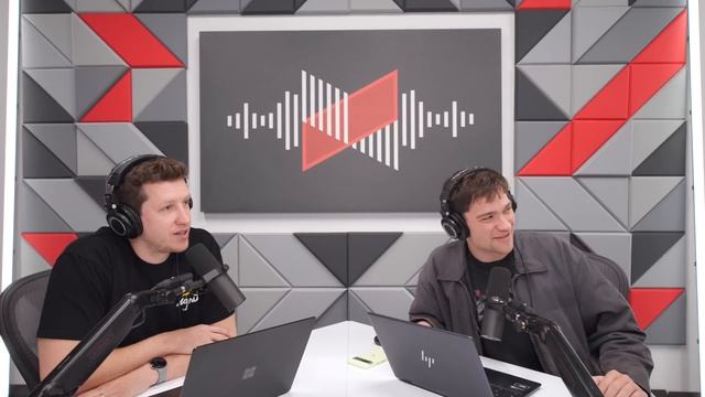 iPads Get More Expensive and Austin Evans Guesses Smartphones! смотреть онлайн