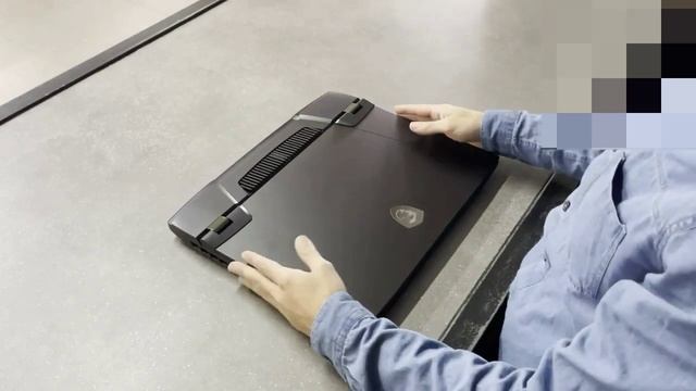 MSI TITAN GT 77 смотреть онлайн