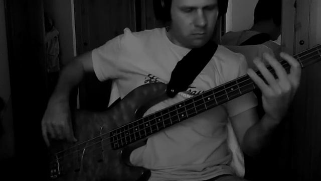 Daily Bass Groove 0028 смотреть онлайн