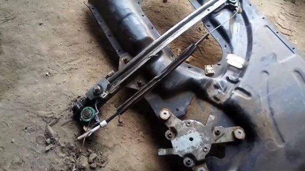 Замена стеклоподъёмника audi 100 c4