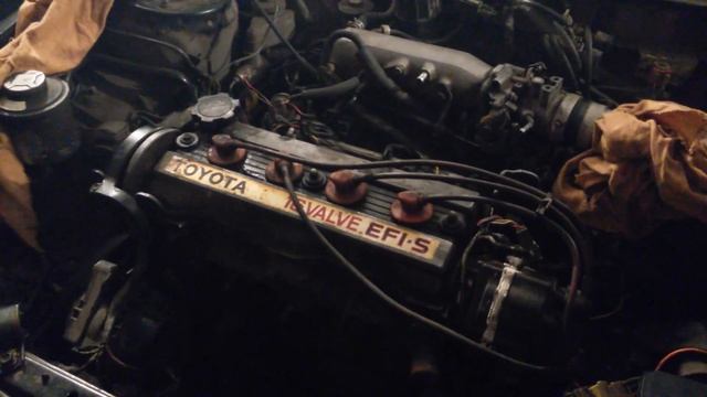 кАк ДуЕт МоТоР и ПлЮёТсЯ бРоНиКаМи - заводим 4a-fe Тойота Кариб после ремонта. смотреть онлайн