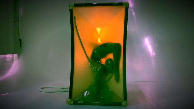 VACUUM – Innovative Solo Contortion – Ess Hödlmoser (Strange Wonderful Creature) смотреть онлайн