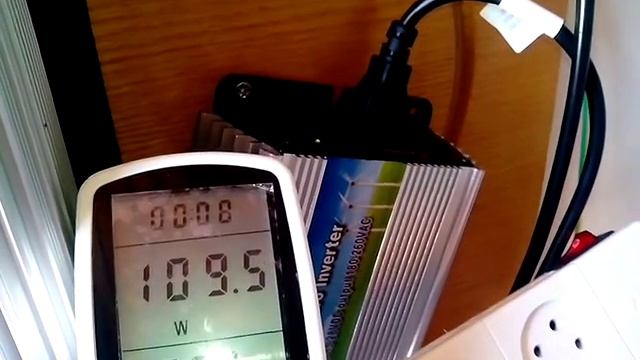 Тест двух инверторов 300W на солнечной системе смотреть онлайн