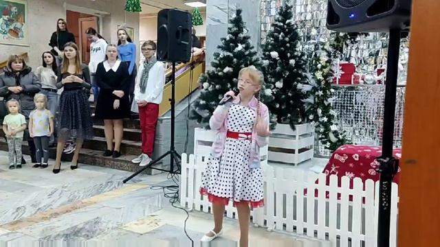 2023 Новодние концерты в холле Бровкина Надежда Светлый праздник Рождества смотреть онлайн