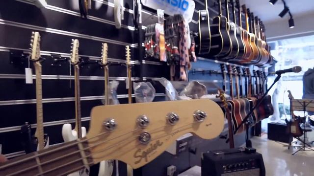 Bluesman GB-15 15Watt Bas Gitar Amplifikatör смотреть онлайн