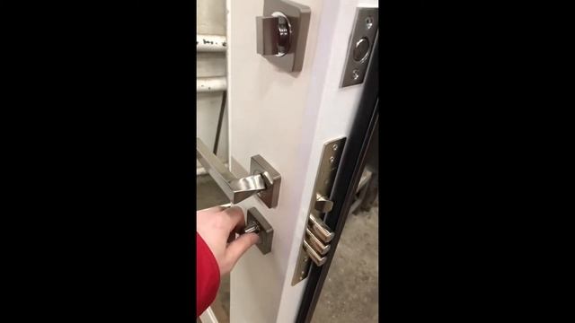 Входная дверь с зеркалом смотреть онлайн