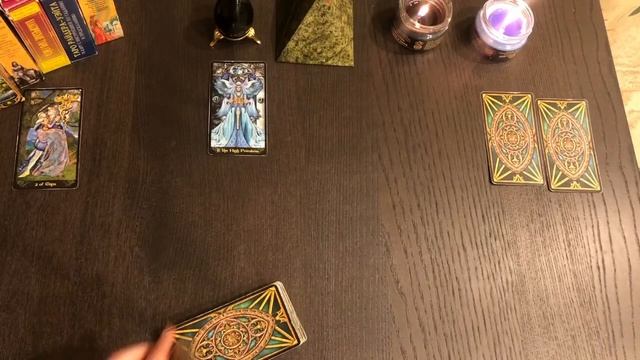 Таро онлайн! Тайный поклонник? КТО ОН? смотреть онлайн