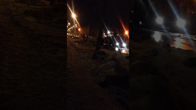 г. Лесной Кладут асфальт на снег, деньги на ветер! смотреть онлайн