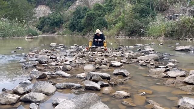 I Found Pearls From Mussels, The Green Pearls Are Amazing, The Pink Pearls Are So Beautiful