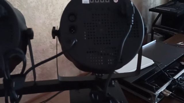 Уменьшаем количество удлинителей на световой стойке/ферме