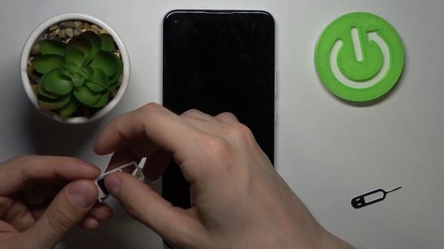 Как вставить Сим-карту и карту памяти в ZTE Blade V2020 / Настройка телефона смотреть онлайн