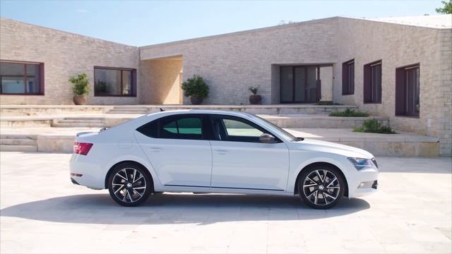 Skoda Superb vs Volkswagen Arteon смотреть онлайн