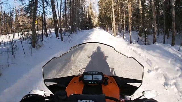 Snowmobiling for Beginners: How Not To Crash смотреть онлайн