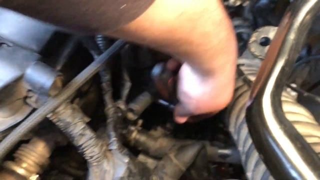 Замена ТЕРМОСТАТА 2.5 dci Трафик. Trafic 2. Vivaro. Primastar. Movano 2.5 dci thermostat replacemen смотреть онлайн