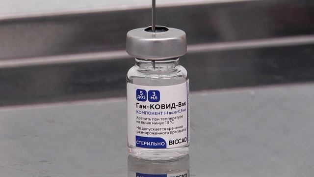 Олегу Имамееву показали, как организована вакцинация в поликлинике №3 смотреть онлайн