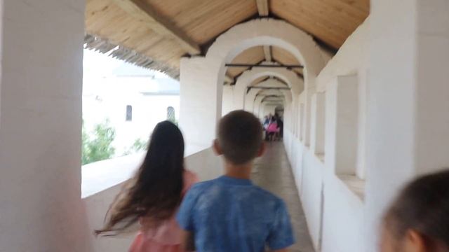 ИВАН ВАСИЛЬЕВИЧ УЗ КАСБИНИ УЗГАРТИРАДИ СУРАТГА ОЛИНГАН РОСТОВСКИЙ КРЕМЛЬ ш РОСТОВ 2 смотреть онлайн