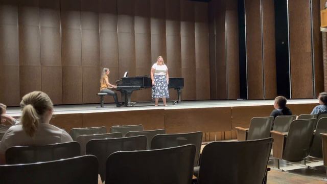 Chanson de Loïc by Pauline Viardot performed by Phoebe Wolf смотреть онлайн