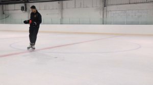 УПРАЖНЕНИЯ ДЛЯ ХОККЕИСТОВ НА ЛЬДУ. ТРЕНИРУЕМ НОГИ! ФОРМИРУЕМ СУПЕР КАТАНИЕ! МОЩНЫЙ СТАРТ НА КОНЬКАХ