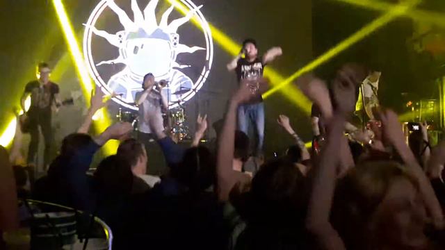 Элизиум - круглый год смотреть онлайн