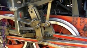 Паровая машина паровоза Эу-699-74.