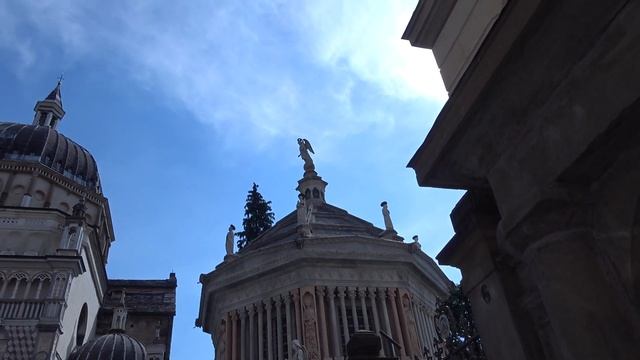 ЖИЗНЬ В ИТАЛИИ. В БЕРГАМО - ГОРОД ТРУФАЛЬДИНО. LIFE IN ITALY. LIFE IN BERGAMO. смотреть онлайн