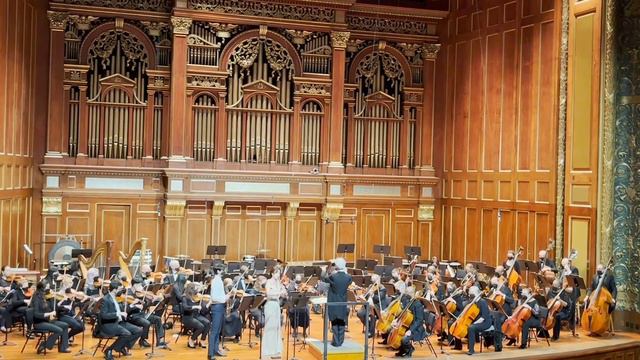 Excerpt #2 from Eric Nathan's Double Concerto for Solo Violin, Solo Clarinet, and Strings. смотреть онлайн
