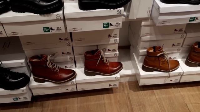 Небесная атмосфера Рождества 😇🎄Торговый центр Байройта в предрождественский странный 2020 . смотреть онлайн