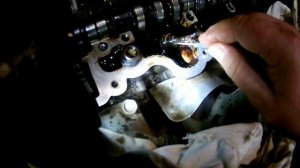 хундай акцент 12 кл , замена сальников клапанов без снятия головки