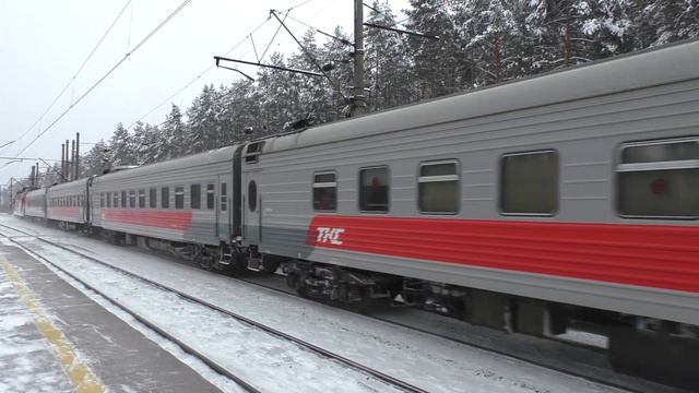 ЭП1М-712 с пассажирским поездом Москва - Казань смотреть онлайн