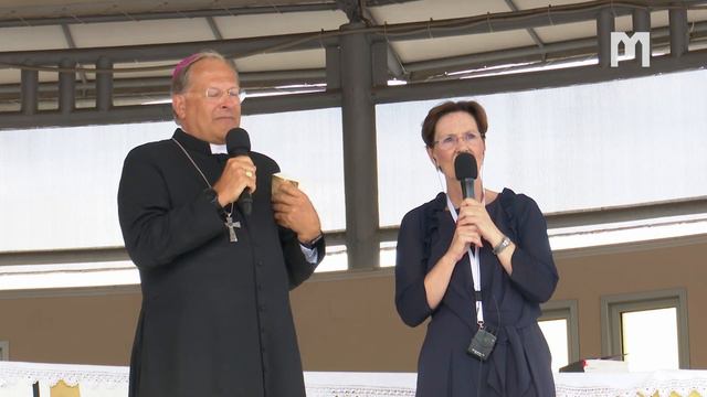 32. MLADIFEEST СВИДЕТЕЛЬСТВО: монс. Гвидо Галлезе, епископ епархии Алессандрии делла Палья. смотреть онлайн