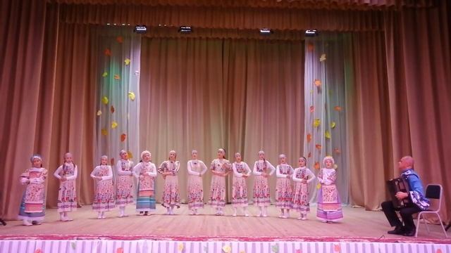 Детский вокальный ансамбль народной песни "Ладушки" Русские народные припевки "Подружки" смотреть онлайн