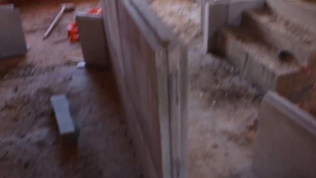 Ремонт и отделка таунхауса в КП Сабурово Парк этап кладки перегородок из ПЛП смотреть онлайн