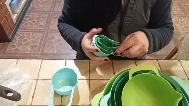 Опять распаковочка?, мой первый в жизни торт?? смотреть онлайн