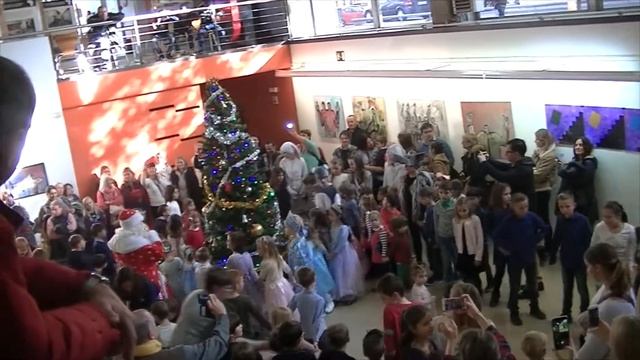 В лесу родилась ёлочка. смотреть онлайн