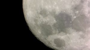 Смотрим на Луну в телескоп 76700