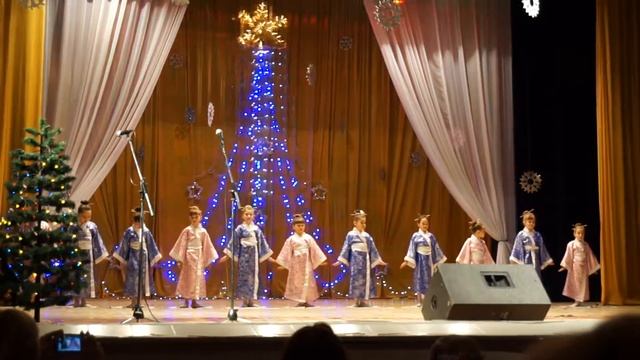 2374 Танц коллектив Феникс млад гр г Чебоксары Китайский танец смотреть онлайн