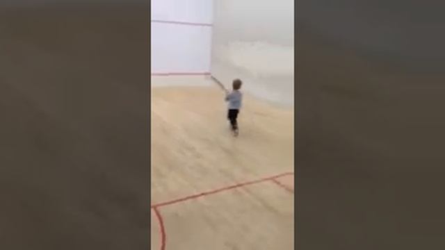 Owen's first squash game смотреть онлайн