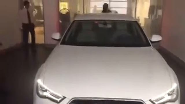 Клуб Остров покупка участником Ауди смотреть онлайн