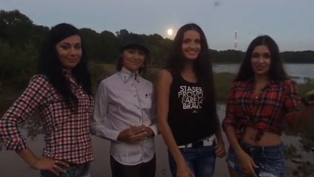 Участницы "Мисс City41" на конной фотосессии смотреть онлайн