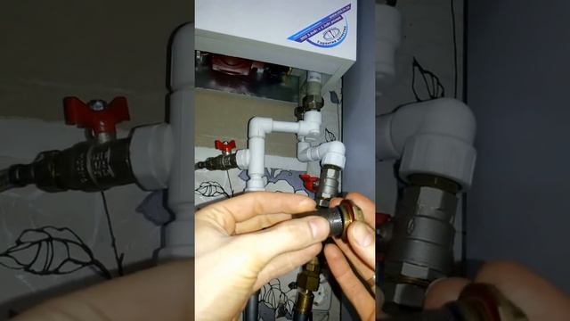 Как прочистить фильтр грубой очистки смотреть онлайн