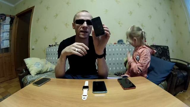 У кого из нас какой телефон и умные часы. Слеплайф смотреть онлайн