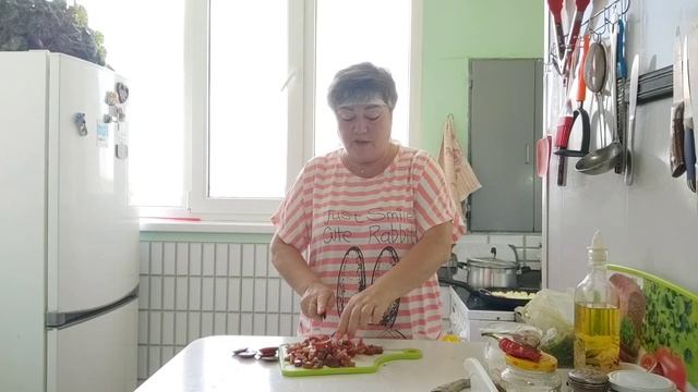 И снова готовлю на неделю,сначала суп с ребрышками и овощами.