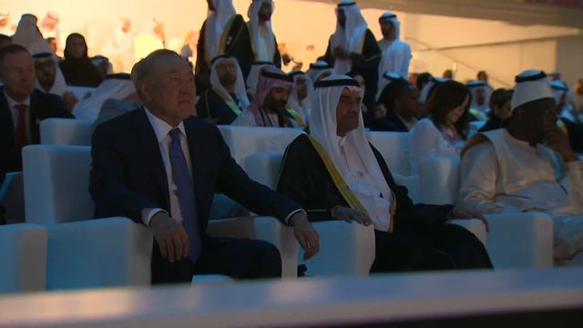 Нурсултан Назарбаев побывал на открытии Всемирных специальных Олимпийских игр в ОАЭ смотреть онлайн