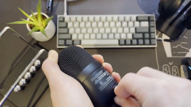 IS THIS THE BEST BUDGET MIC? | Razer Seiren Mini Microphone Review + Unboxing смотреть онлайн