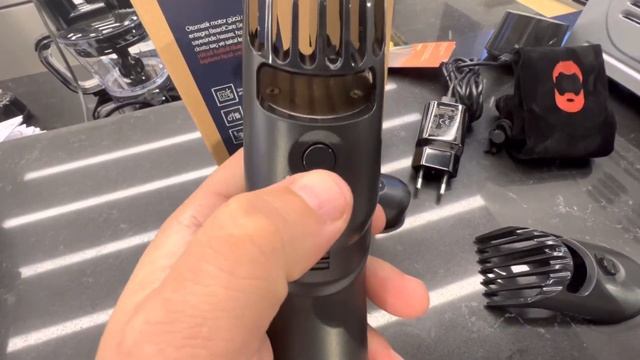 Saç Ve Sakal Kesim Makinesi Grundıg MC 9030 Pro CLUB / BeardCare  Sensörü İle Otomatik Güç Ayarlı